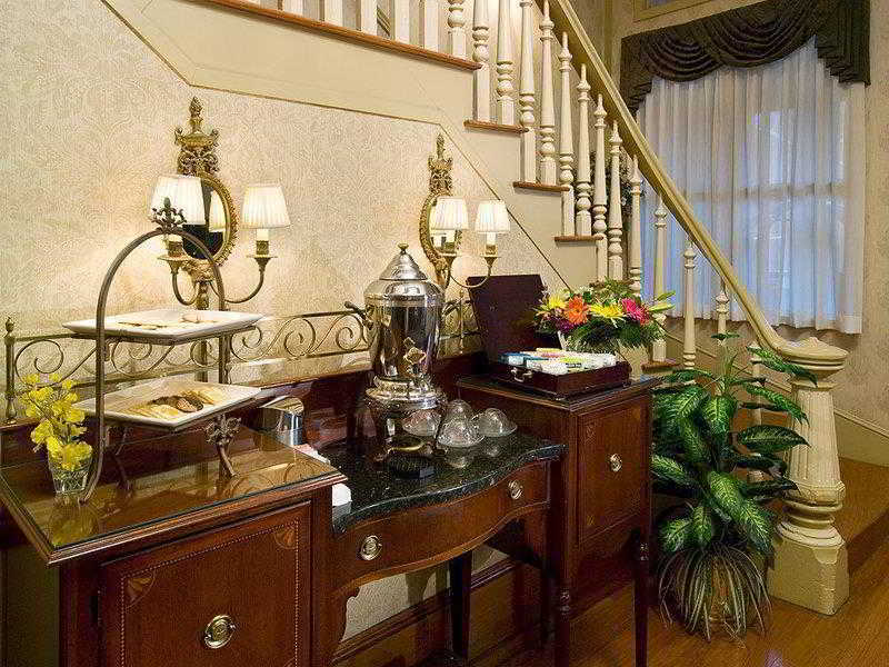 Independence Park Hotel, Premier Collection 3*